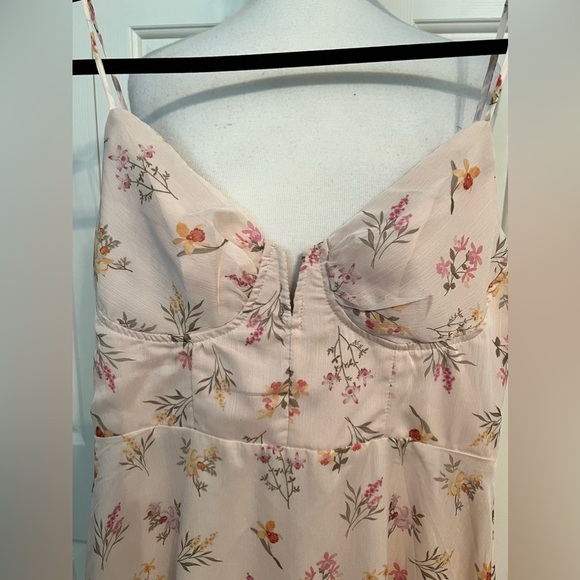 NWT CUPSHE Cala Saona V-neck Floral Slip Maxi Dress Size Small - Picture 11 of 15